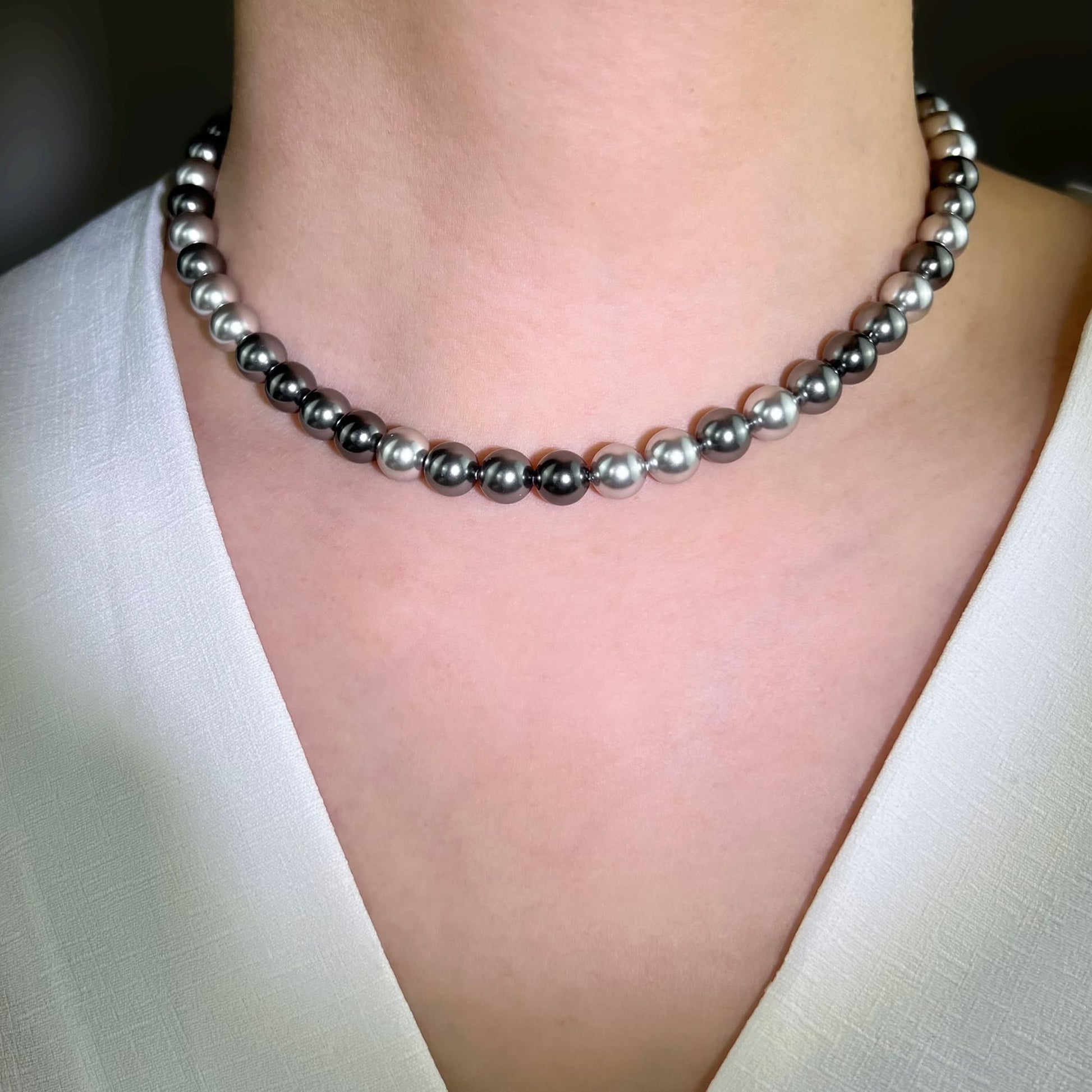 Timeless elegance: Breathtaking simulated Tahitian pearls