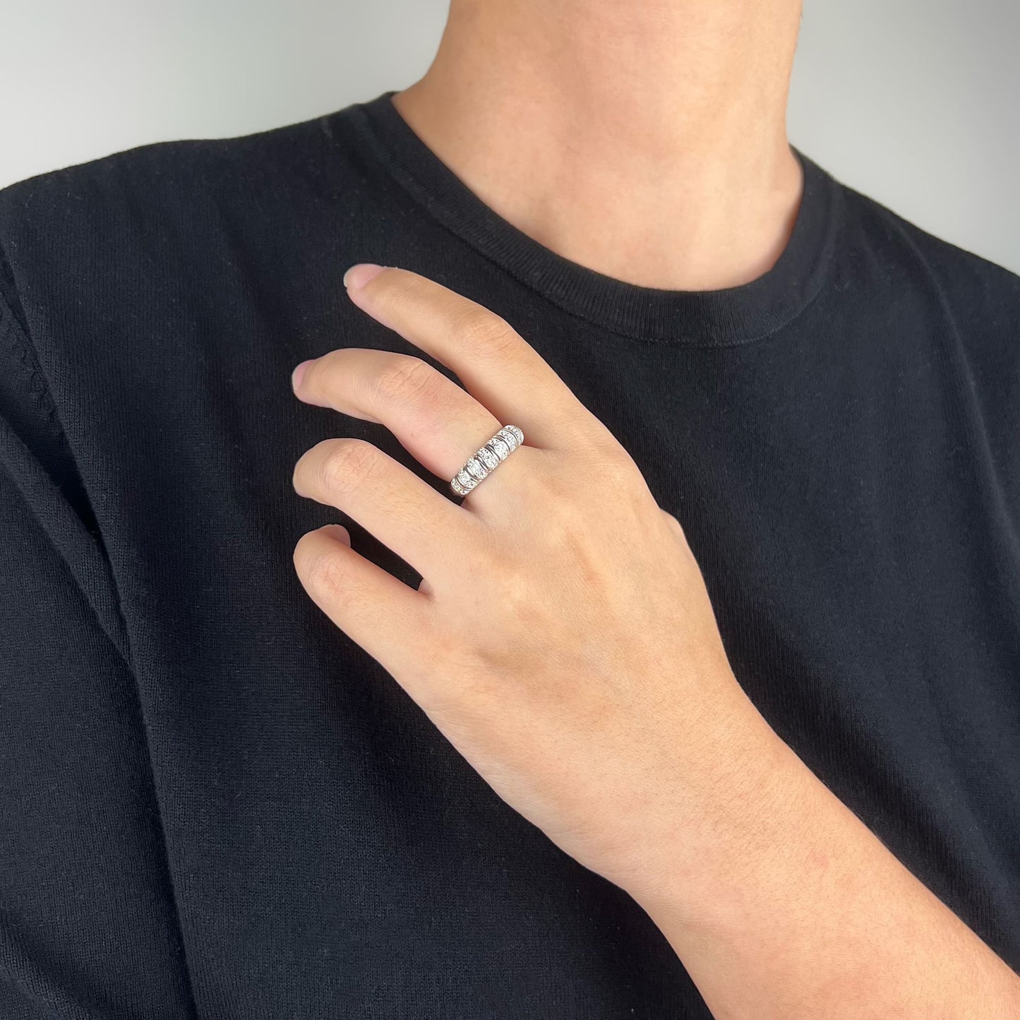 Seamless sophistication: Baguette Ring with a simple design, perfect stacked or alone.