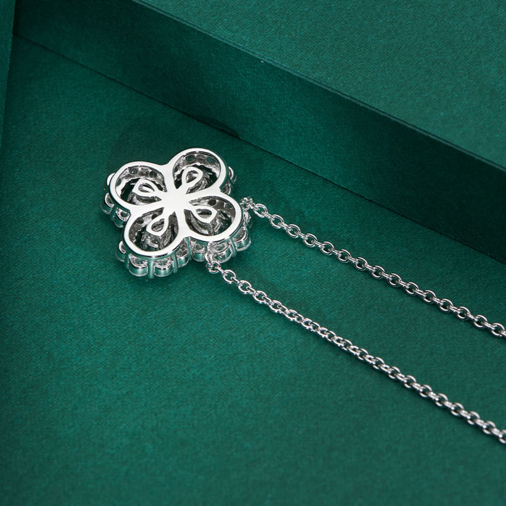 Clover Necklace