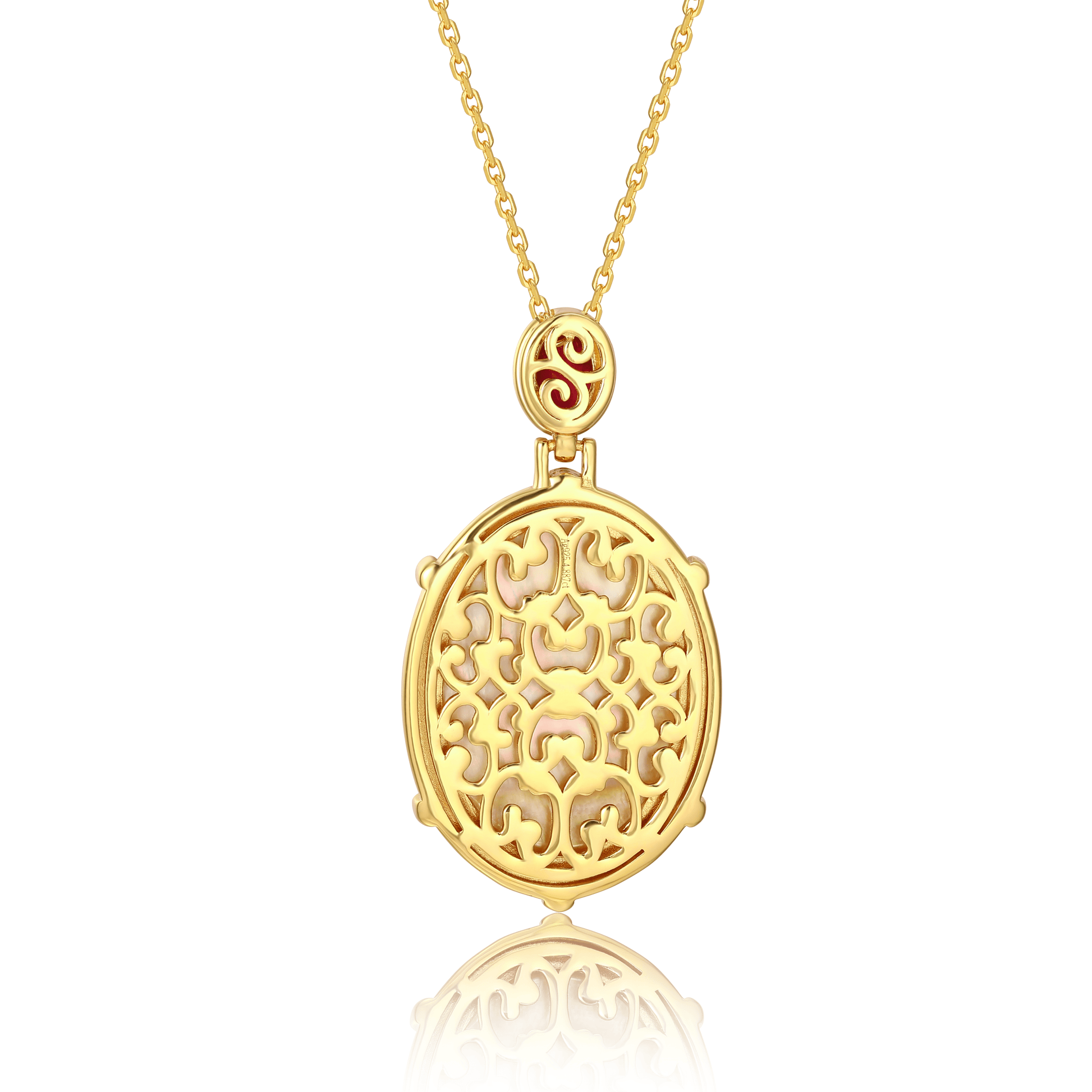 Exquisite craftsmanship: Goddess-inspired shell pendant as a work of art