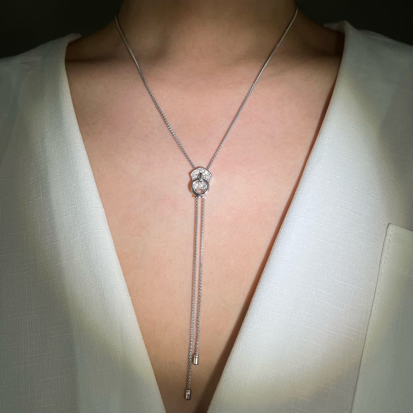 Model showcasing the Zipper-Style Adjustable Necklace - A versatile accessory with a sliding zipper, adapting effortlessly to any style or occasion.